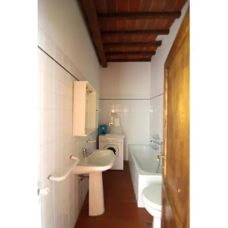 Sant'anastasio Sleeps 24 Pool Villa *