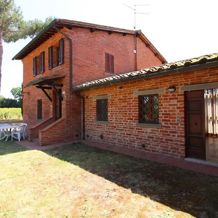 Sant'anastasio Sleeps 24 Pool Villa
